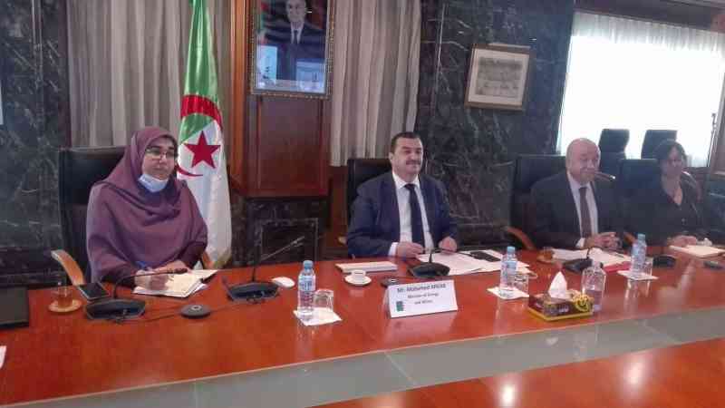 عرقاب يتحادث مع نظيرته التونسية حول زيادة إمداد تونس بالغاز و المنتجات البترولية