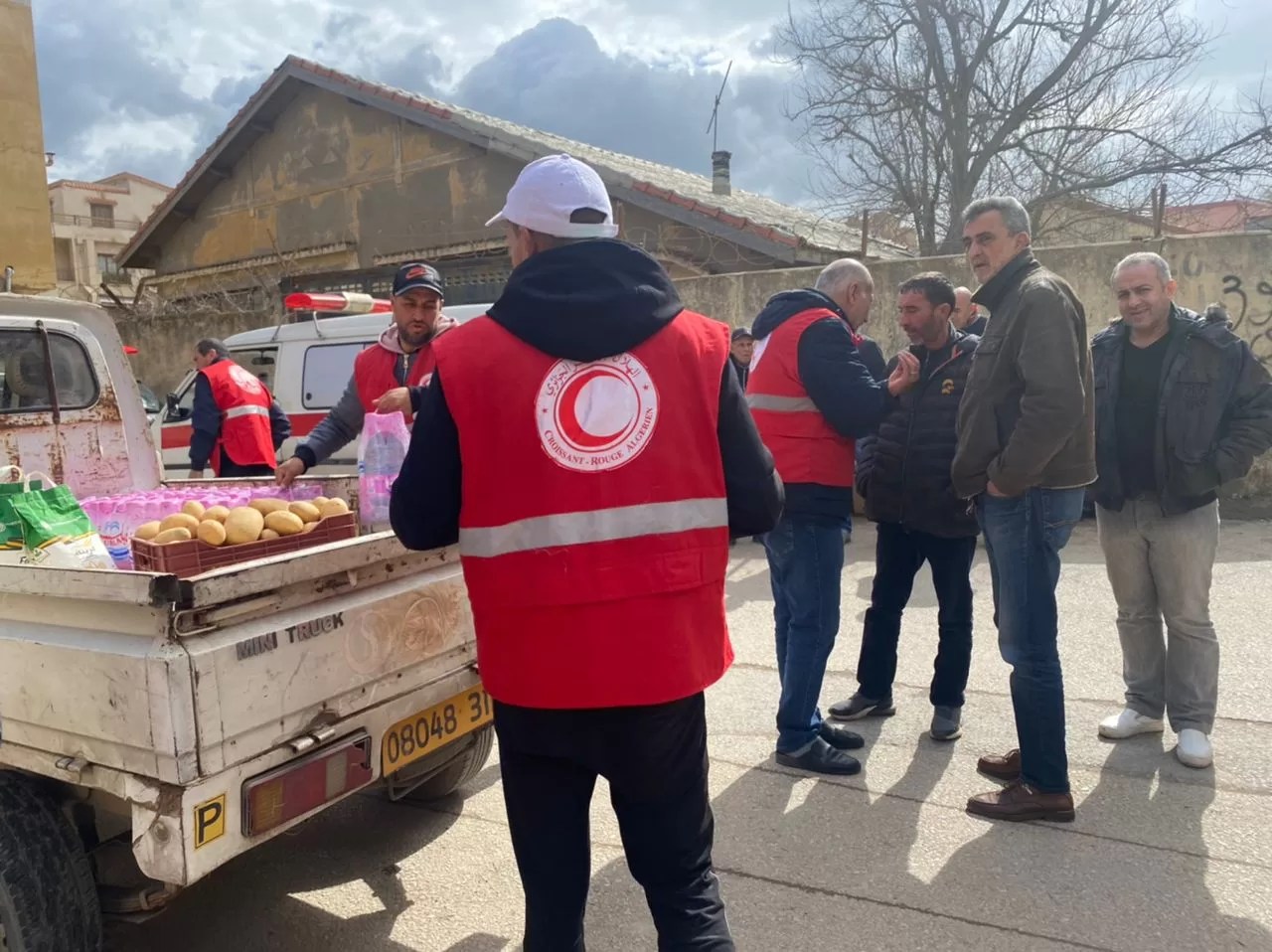Fatal traffic accident in Tikjda: Algerian Red Crescent grants humanitarian aid