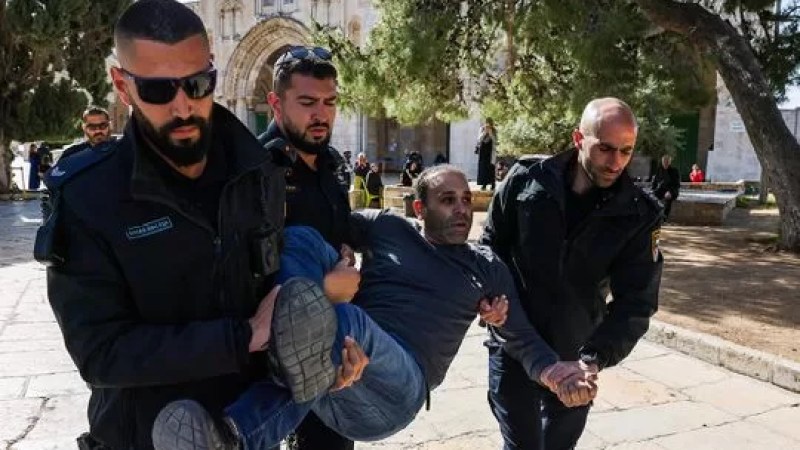 Arab League to hold emergency meeting over Zionist troops’ raid on al-Aqsa Mosque