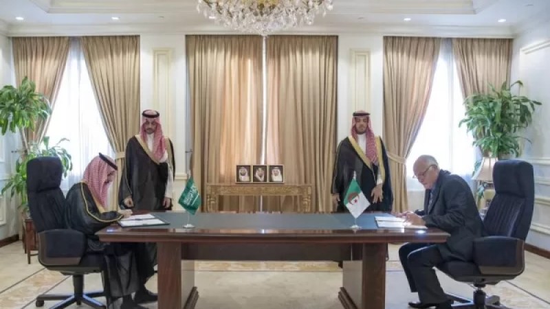 Algerian, Saudi FMs ink agreement on establishing Supreme Coordination Council