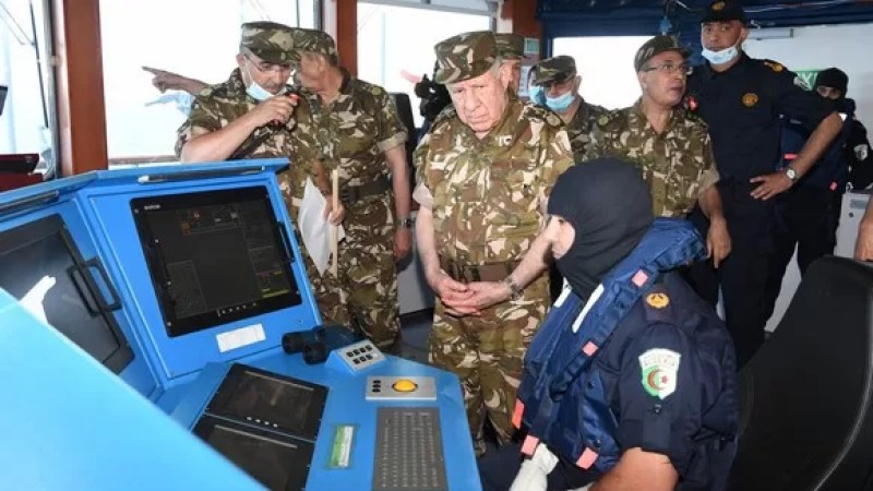 Algerian Army Chief Chanegriha on inspection visit to naval base of Mers El-Kebir