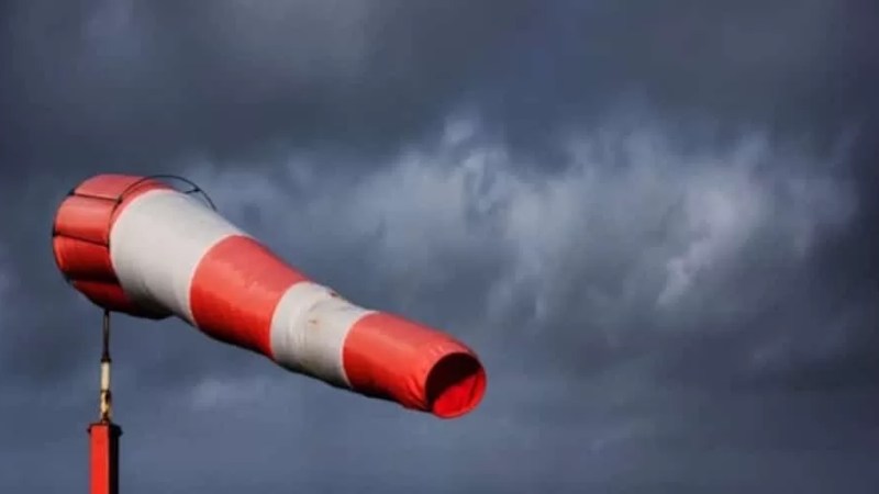 Weather alert: Strong winds, sandstorms, vision difficulties through different provinces