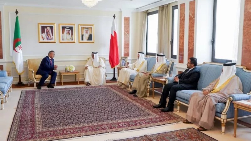Algerian Ambassador presents credentials to Bahraini Foreign Minister