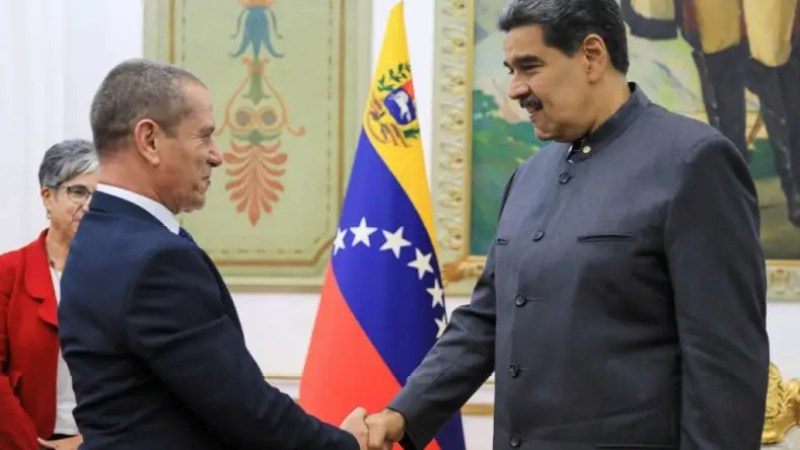 Venezuelan President Nicolás Maduro receives Algerian Minister of Agriculture