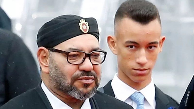 EL ESPAÑOL: King Mohammed VI has decided to abdicate throne, fueling intensified succession conflict as Crown Prince seeks refuge in Army