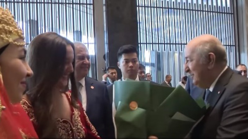 President Tebboune Engages with Thriving Algerian Community in China: Strengthening Bonds and Embracing Global Unity