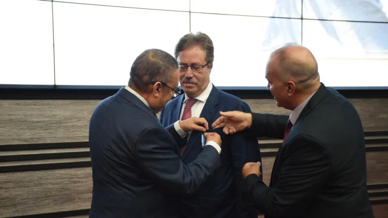 The Algerian Police Deal Painful Blows to Enemies and Foil Subversive Plans