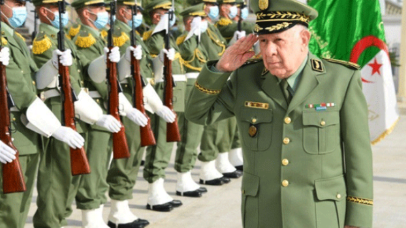 Honoring a Dedicated Servant: Army Chief Chanegriha Attends the Farewell of General Rachid Harrat