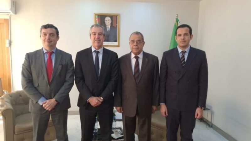 Sanofi Aims to Diversify Pharmaceutical Portfolio in Algeria, Explores New Partnerships