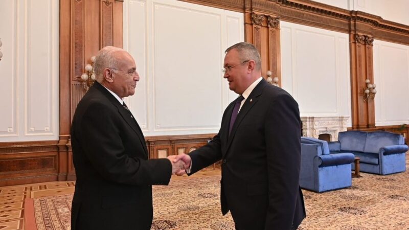 FM Attaf Holds Meeting with President of Romanian Senate