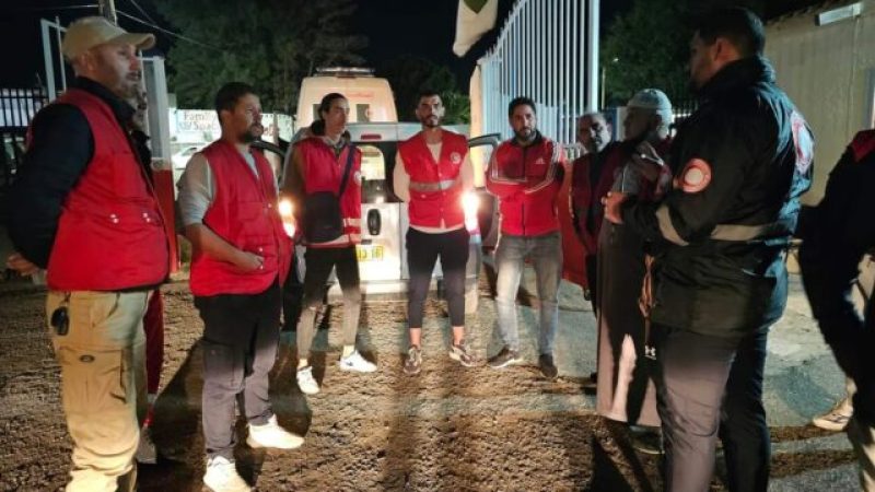 Algerian Red Crescent Volunteers Ready to Provide Hot Meals to Homeless Individuals in Draria, Houara, and May 1st Square