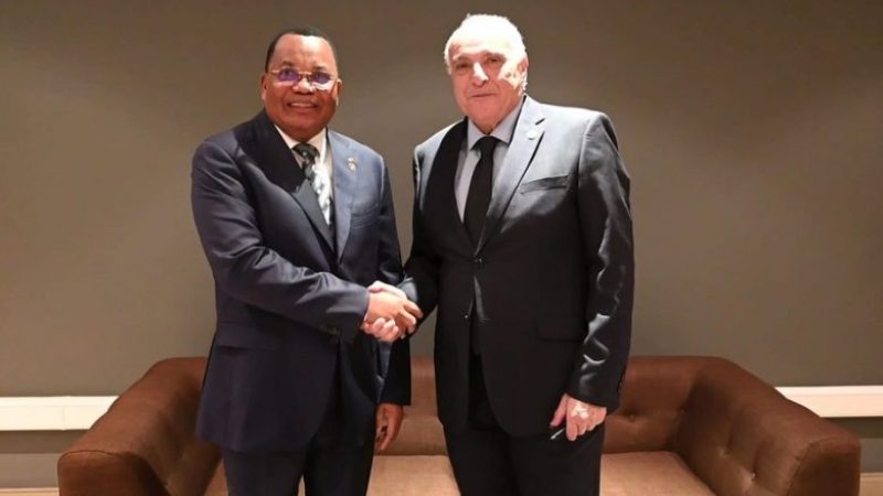 Diplomatic Dialogue: Attaf Engages in Talks with Congolese Counterpart