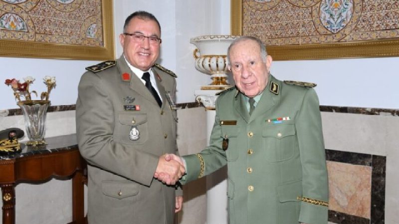Army General Chanegriha Meets Tunisian Army Chief of Staff
