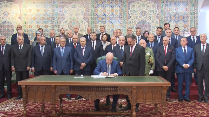 President Tebboune Signs 2024 Finance Bill, Prioritizing Economic Development