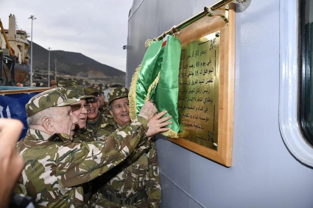 General Chanegriha Inaugurates Algeria’s First Locally Built Tugboat during Naval Inspection