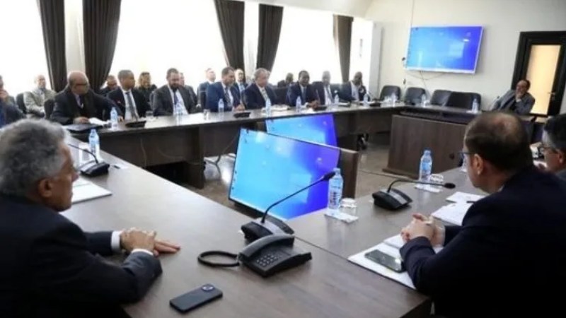 Minister Rekhroukh Holds Meeting with U.S. Business Delegation