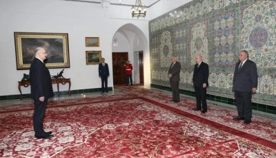 Algerian President Tebboune Welcomes Three New Ambassadors, Receives Credentials