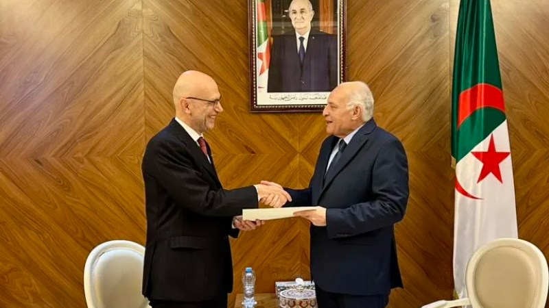 Algerian FM Ahmed Attaf Welcomes New Italian Ambassador Alberto Cutillo