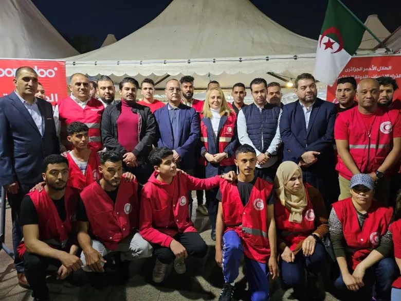 Algerian Red Crescent, Ooredoo Share Iftar with Fasting Individuals