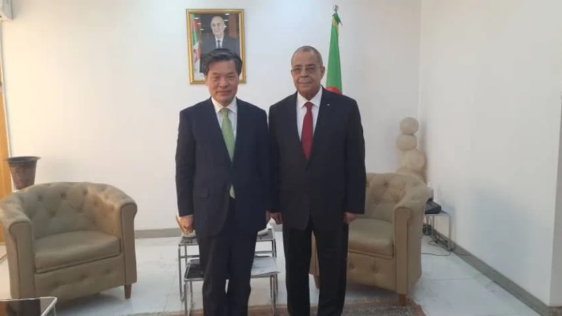 Minister Aoun Encourages Increased South Korean Investment in Algeria during Ambassadorial Meeting