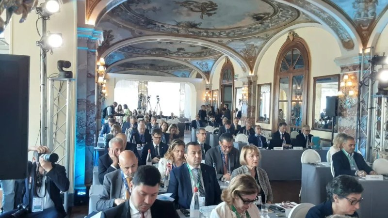 Algerian Energy Minister Arkab Participates in International Mediterranean Forum in Italy
