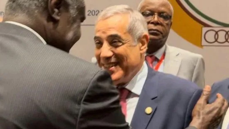 Algerian Premier Larbaoui Meets African Union Commission President in Banjul