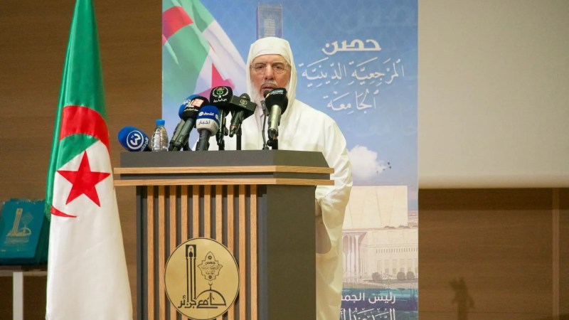 Dean of Djamaâ El-Djazaïr Calls for Confronting Western Media Misrepresentation