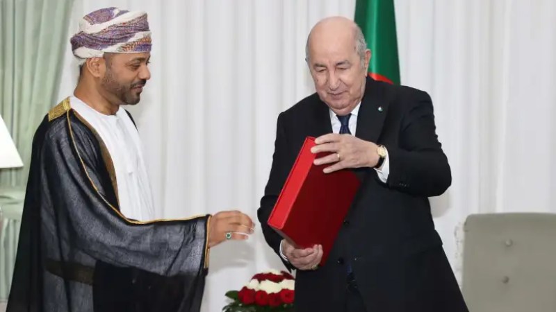 President Tebboune Receives Handwritten Letter from Sultan of Oman