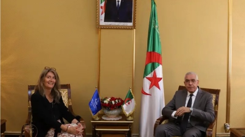 Algerian Justice Minister Tabi Meets with President of French Higher Council of Notaries
