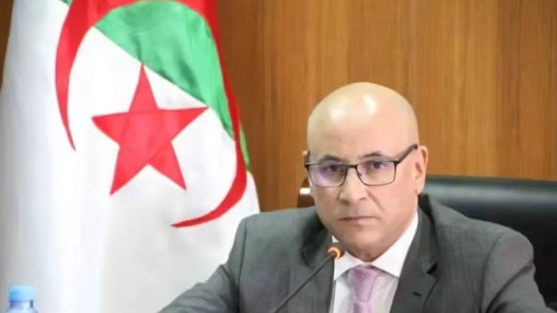 Tayeb Zitouni Holds Virtual Talks with Omani Counterpart Qais Bin Mohammed Al Youcef