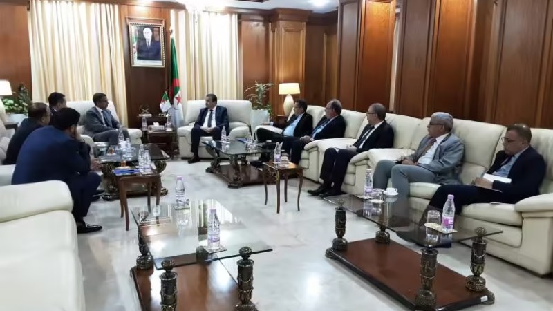 Algeria's Energy Minister Arkab Hosts SLB Vice President: Advancing Cooperation in Hydrocarbons and Beyond