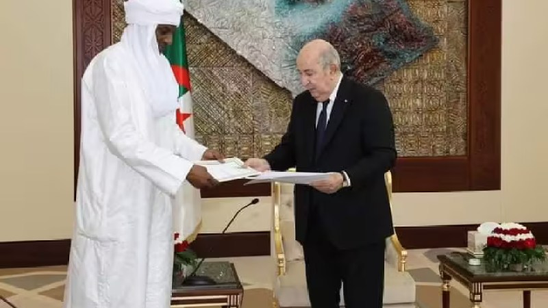 Algerian President Receives Nigerien Prime Minister Ali Mahaman Lamine Zeine