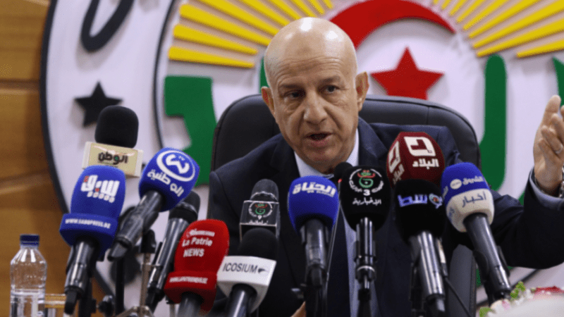 FLN's Benmbarek Calls on Civil Society to Support Presidential Elections