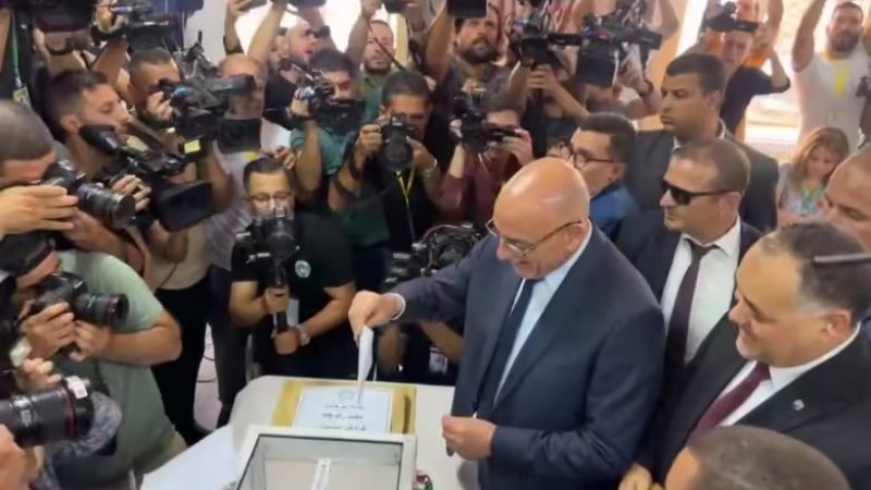 Algeria's Presidential Elections: Abdelaâli Hassani Cherif Casts His Vote
