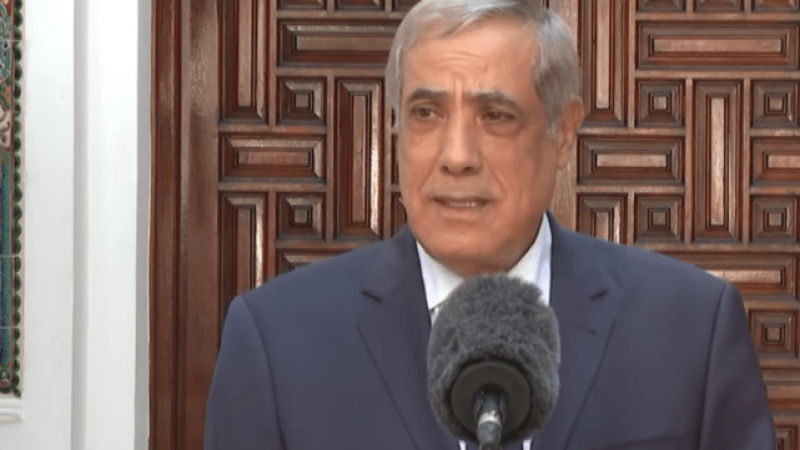 President Tebboune Receives Government Resignation; Prime Minister Larbaoui to Continue Amidst Urgent National Priorities