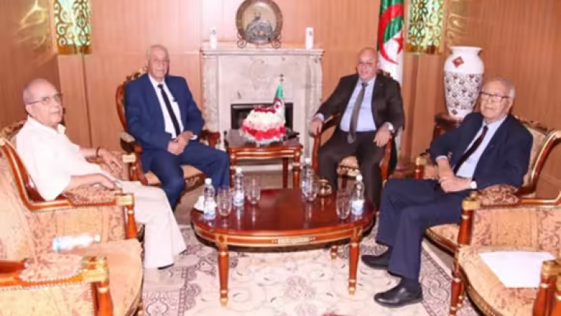 Minister of Moudjahidine Receives Secretary General of ONM