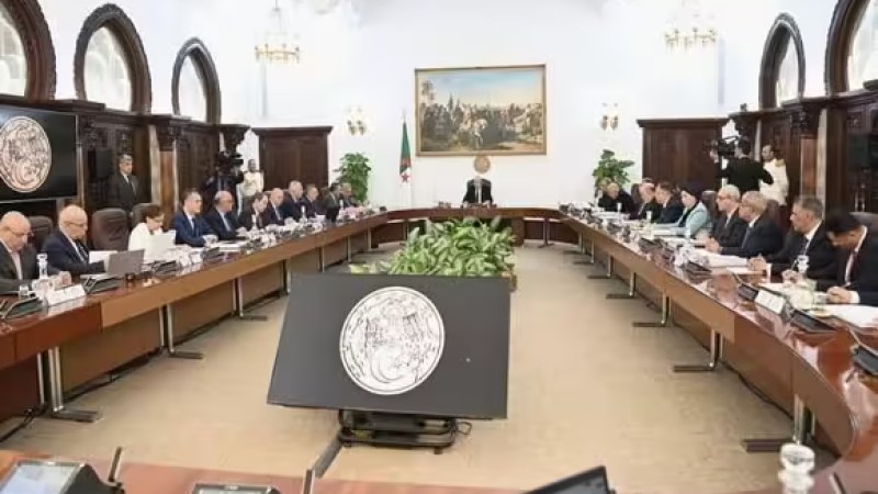 President Tebboune Chairs Council of Ministers Meeting on Recent Weather Impact, National Preparations