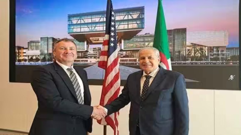 Sonatrach CEO Rachid Hachichi Meets with High-Level ExxonMobil Delegation at Gastech Conference in Houston