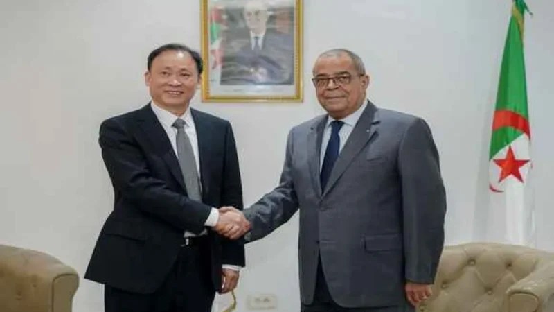 Algeria, China Explore New Avenues for Collaboration in Electronic, Communication Technologies