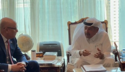 Algeria and Qatar Strengthen Economic Ties: Minister Tayeb Zitouni Meets with Sheikh Faisal Bin Qassim Al Thani to Boost Trade and Investment Cooperation