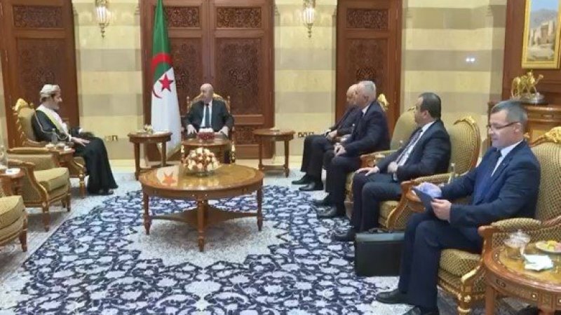 President Tebboune Fortifies Algerian-Omani Economic Alliance in High-Level Meeting with Bahwan Group Stakeholder