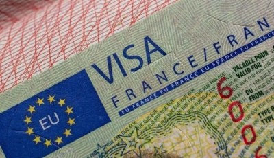 French Consulates Accused of Profiting from Rejected Algerian Visa Applications