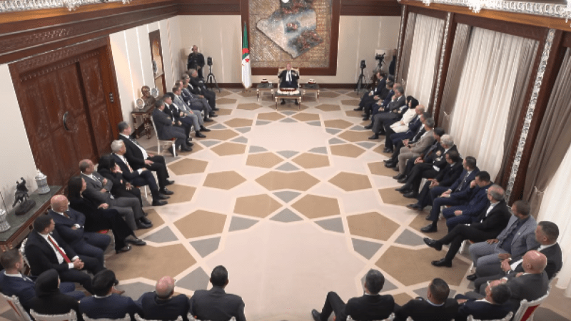 President Tebboune Meets with Directors and Heads of Public and Private Media Establishments