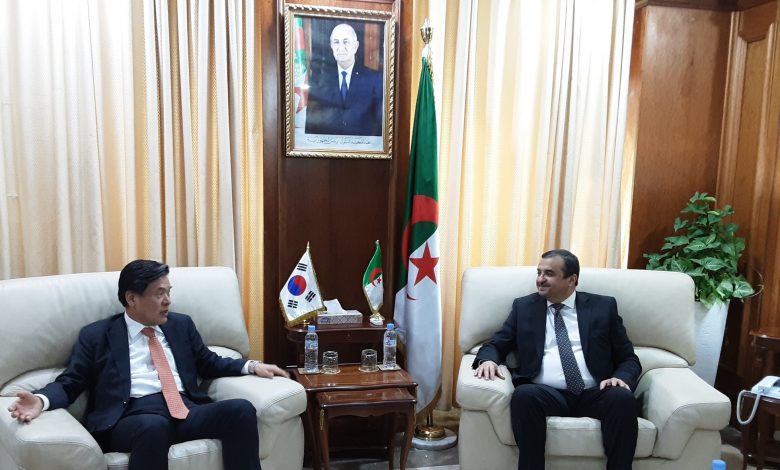 Strengthening Strategic Ties: Arkab Hosts South Korean Ambassador to Enhance Cooperation in Energy, Mining, and Renewables