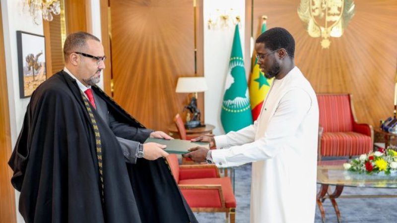 Algerian Ambassador Presents Credentials to Senegalese President Bassirou Diomaye Faye