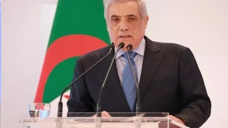 Prime Minister Presides over Presidential Youth Art Award Ceremony on Behalf of President Tebboune