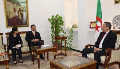 Algeria, China Strengthen Strategic Railway Partnership: Minister Rakhroukh Meets CRCC Chairman to Accelerate Mining Megaprojects