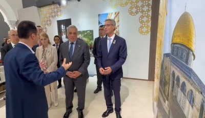 Prime Minister Larbaoui Visits Pavilions of Friendly Nations at Expo Osaka 2025
