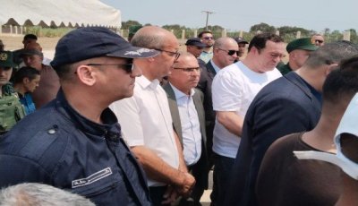 Minister Meziane Attends Burial of Oued El-Harrach Bus Tragedy Victim, Paying Tribute to the Lives Lost