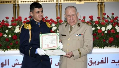 Ceremony in Honour of High School and Middle School Laureates: Army General Chanegriha Commends the Outstanding Performance of the Cadet Schools